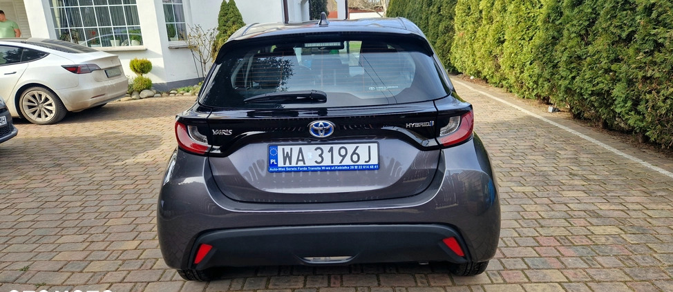 Toyota Yaris cena 71500 przebieg: 49000, rok produkcji 2021 z Warszawa małe 232